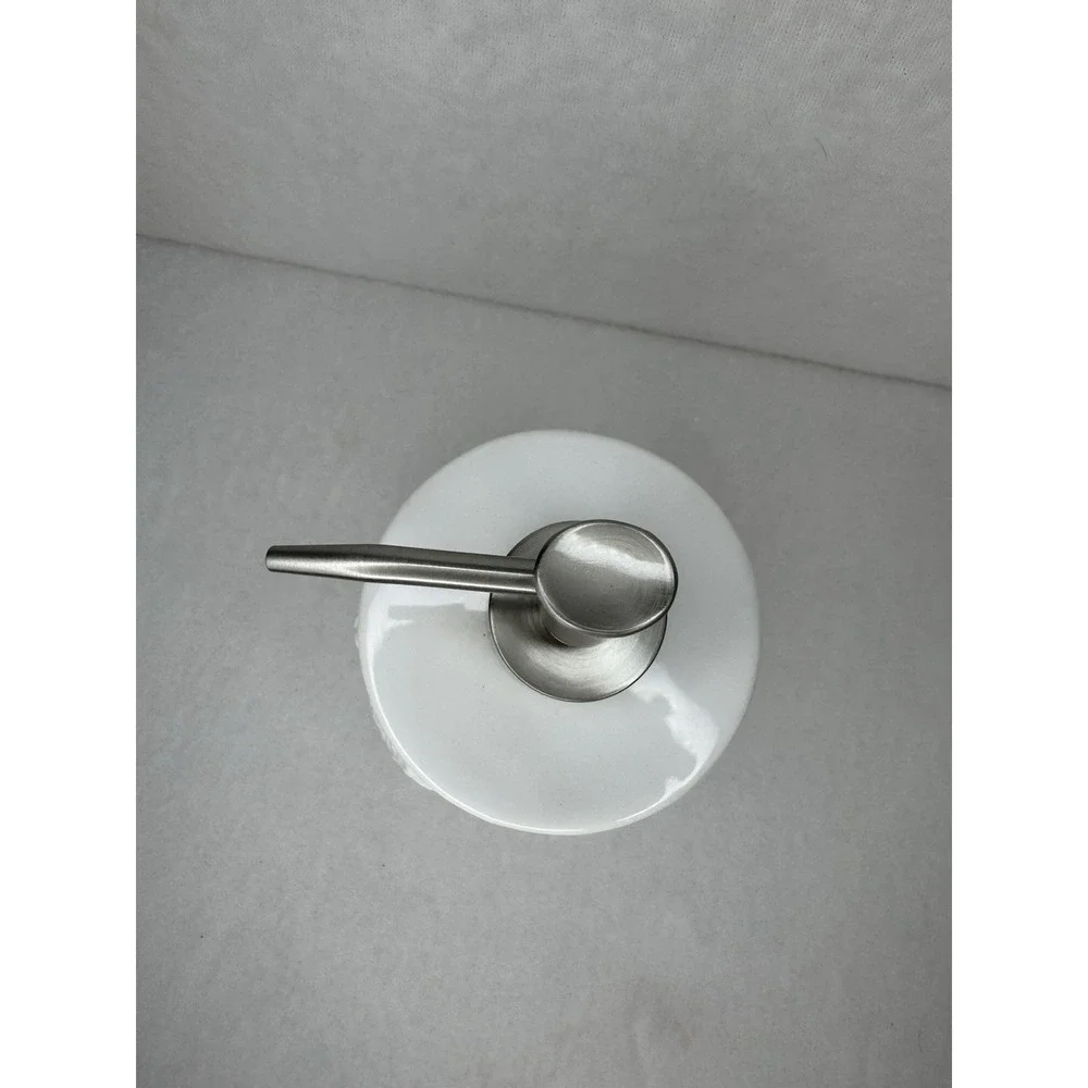 Crate & Barrel‎ White Pinecone Soap Pump Dispenser Portugal Unused Ceramic